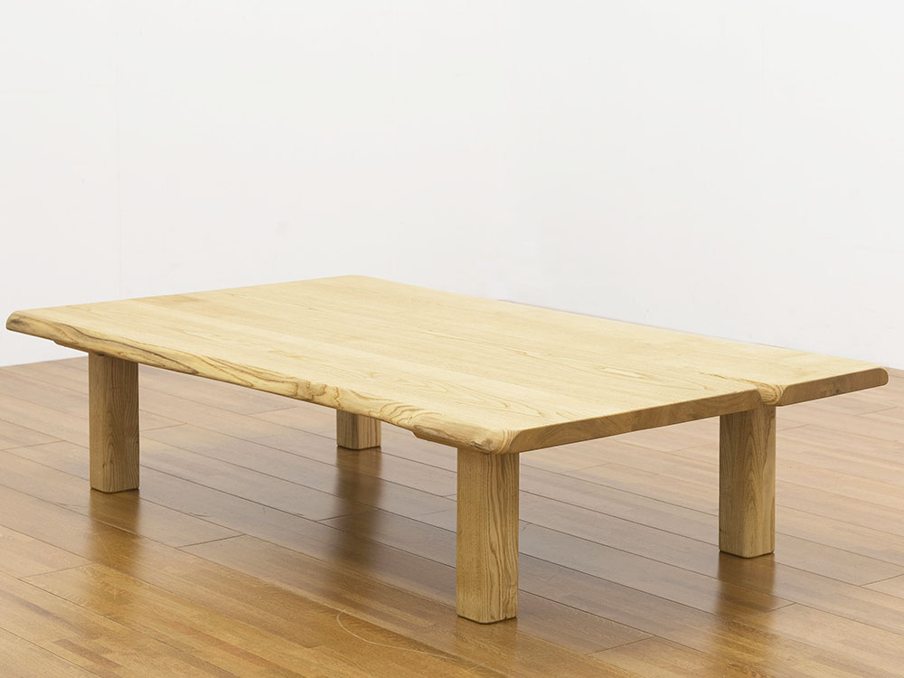 栗の木無垢材の座テーブル 定価198,000円宜しくお願い致します 